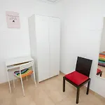 Апартаменты Pontinha White House *